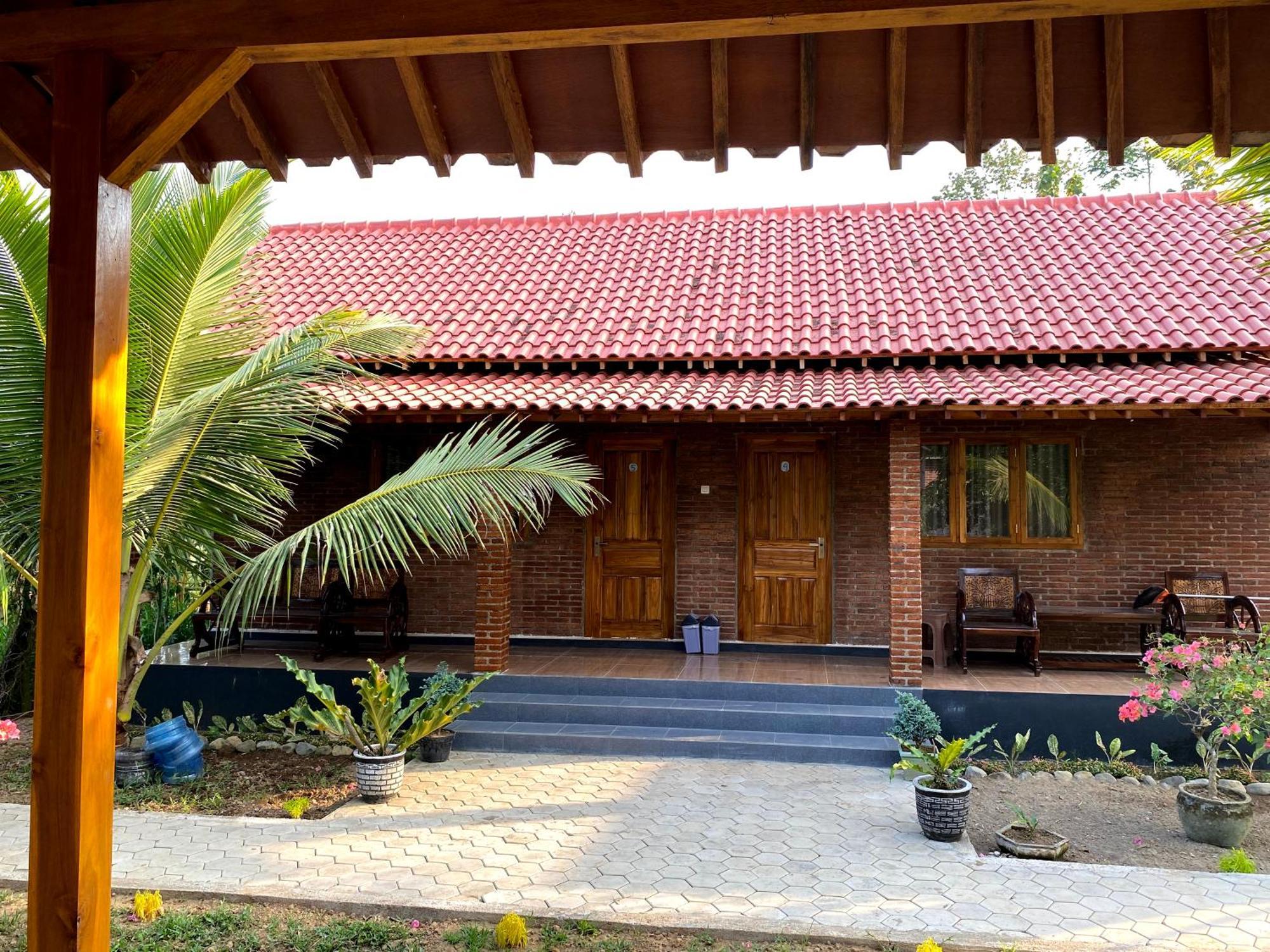 Adventure Turtle Homestay Meru Betiri Sarungan 외부 사진