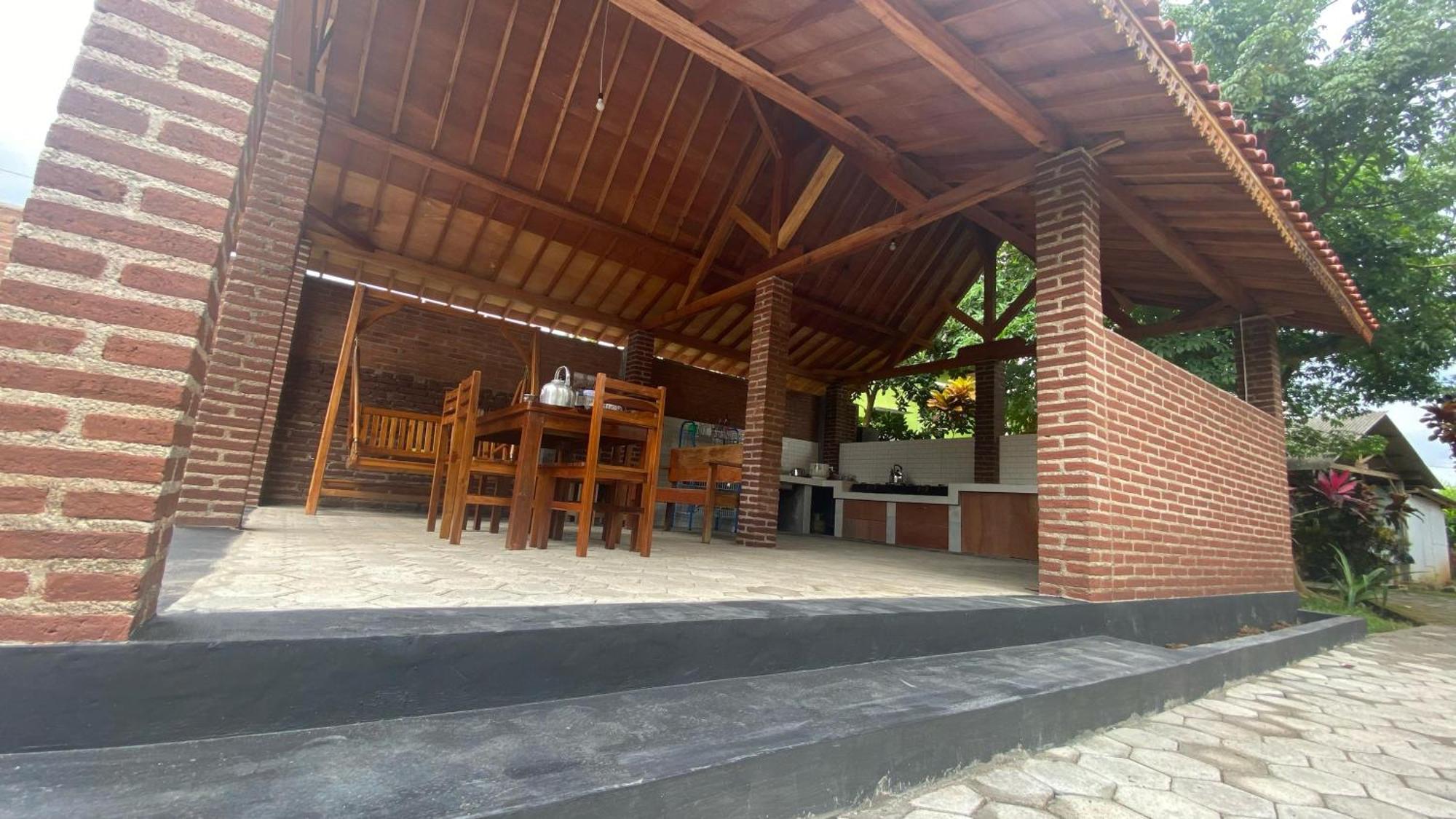 Adventure Turtle Homestay Meru Betiri Sarungan 외부 사진